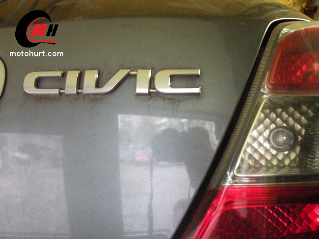 Honda Civic wymiana tłumika ul. Maklakiewicza 10